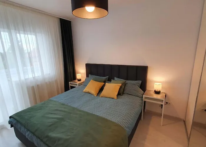 Апартаменти Sunny And Cozy, *