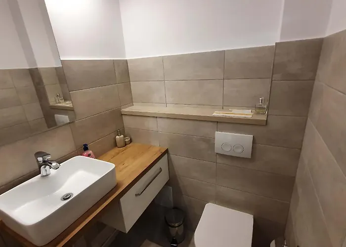 Апартаменти Sunny And Cozy, Брашов